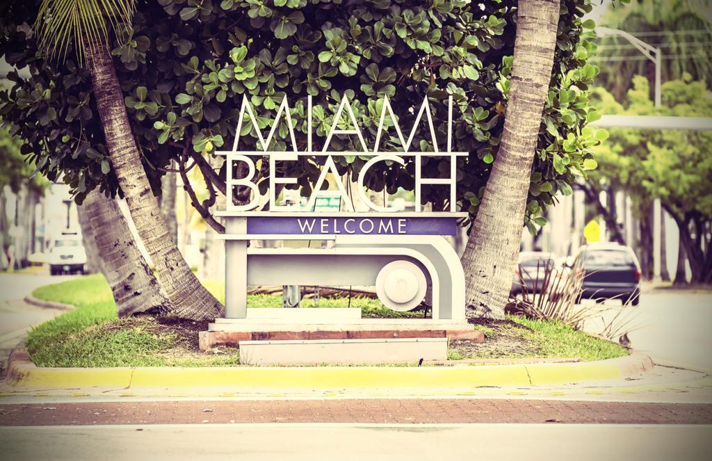 Found Places Clifton Miami Beach Exterior photo